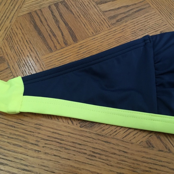 (NWT) Tommy Hilfiger Core Navy/Yellow Bandeau/Halter Ruched Bikini Top Sz M - Picture 6 of 8